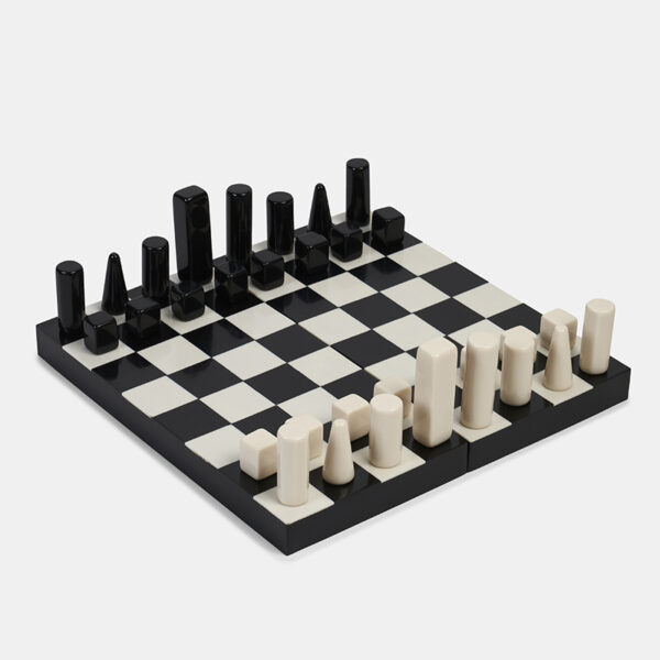 Aya Contemporary Chess Set - Image 2