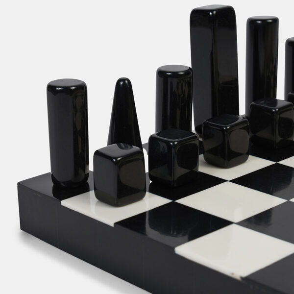 Aya Contemporary Chess Set - Image 4