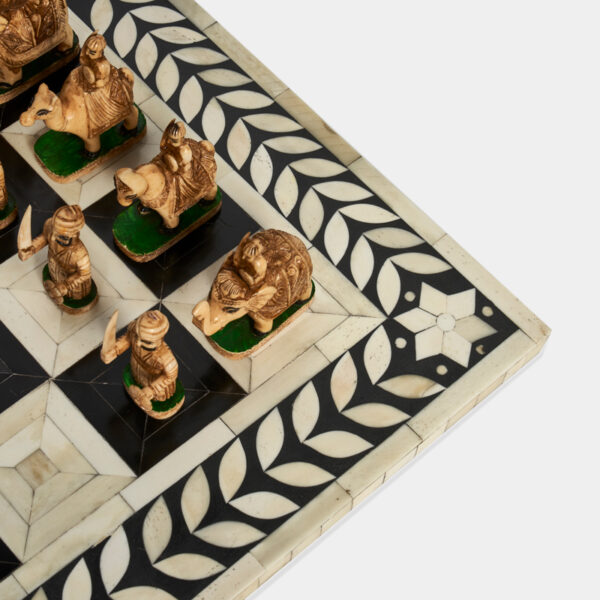 Majestic Chess Set - Image 4